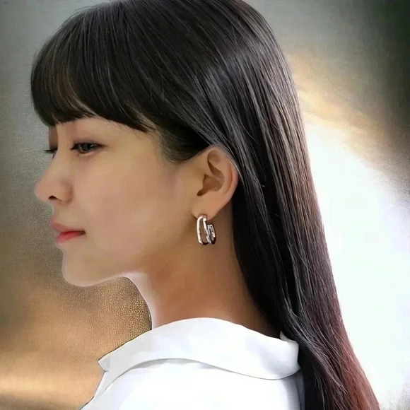 πMinimalist Double Hoop Earrings 18K White Gold Plated Stainless Steel - Picture 9 of 12